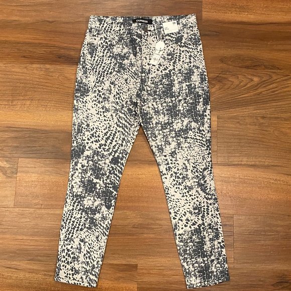 🎉 HOST PICK 🎉 Express NWT Skinny High Rise Print Denim Legging Size 12 - Picture 2 of 11